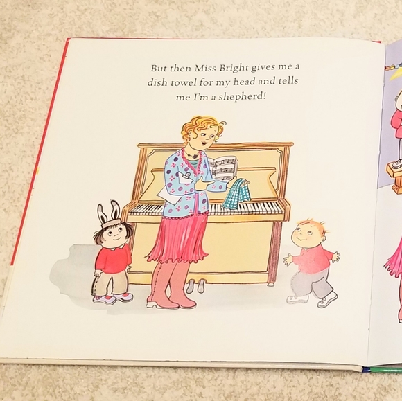 Lot of 2 Children's Holiday Christmas Books School Party Gift Exchange - Picture 4 of 13